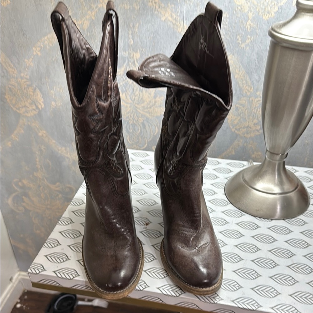Very Volatile Brown Ankle Boots